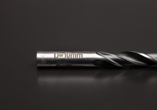 Engraved drill bit with size marking for metal tool identification