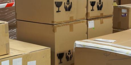 Paint filling on cardboards made with Ecocut rotary engraving material